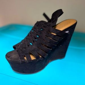 Size 7 coconut wedge